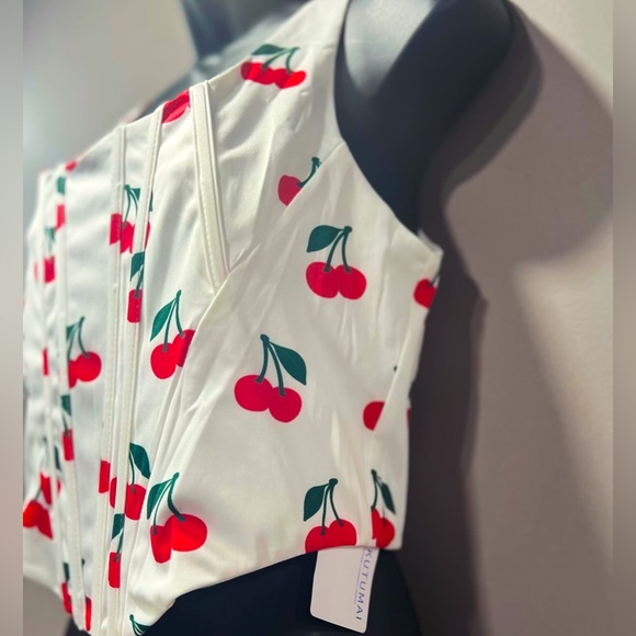 𐙚⋆˚✿˖° KUTUMAl cherry crop top 𐙚⋆˚✿˖° - Picture 7 of 10